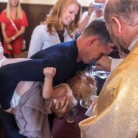 6. Mše svatá a křest