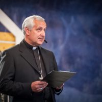 2. Českobudějovičtí biskupové na celostátním setkání mládeže