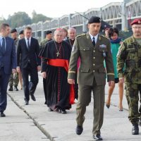 1. Kard. Dominik Duka navštívil kasárna na Klokotech