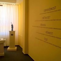 6. Kard. Dominik Duka navštívil kasárna na Klokotech