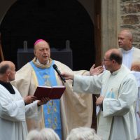 9. Žehnání kaple PM Bolestné – Mons. Pavel Posád, Mons. Zdenek Wasserbauer.