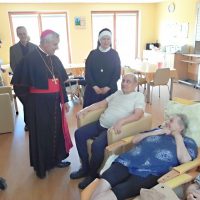 1. Posvěcení rekonstruované kaple v rodném domě sv. Jana Nepomuka Neumanna