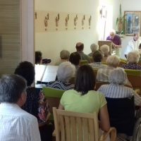 2. Mše svatá a setkání kněží – Domov sv. Františka