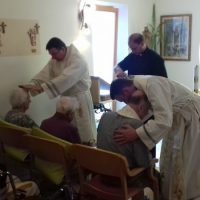 7. Mše svatá a setkání kněží – Domov sv. Františka