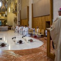 13. Svěcení trvalých jáhnů