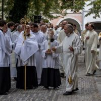 1. Svěcení trvalých jáhnů