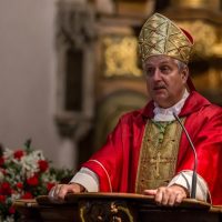 6. Biřmování z rukou otce biskupa Vlastimila Kročila