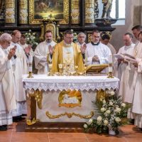 16. Primiční mše svatá – novokněz P. Pavel Bicek