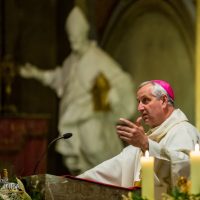 12. Noční mše svatá – Mons. Vlastimil Kročil