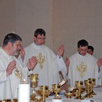 28. Kněžské svěcení