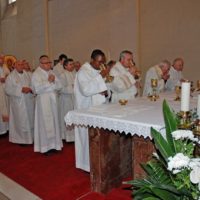 34. Kněžské svěcení