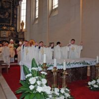 36. Kněžské svěcení