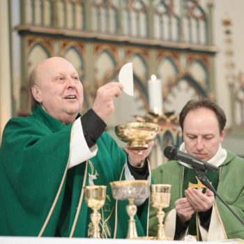 Biřmování z rukou otce biskupa Pavla Posáda 7