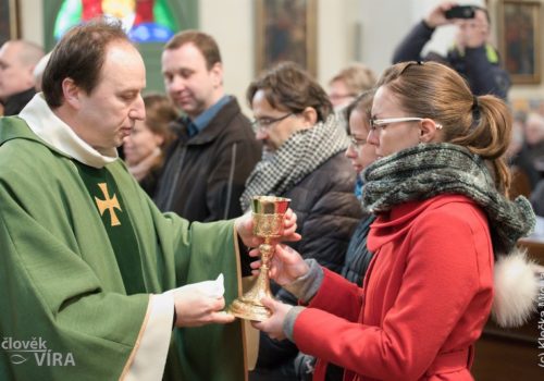 Biřmování z rukou otce biskupa Pavla Posáda 2