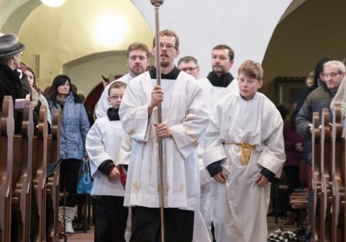 Biřmování z rukou otce biskupa Pavla Posáda 4