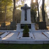 8. Rekonstrukce biskupské hrobky a kněžských hrobů