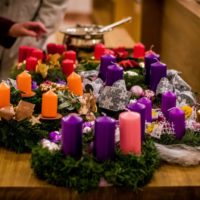 2. Mše svatá a žehnání adventních věnců