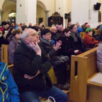 4. Předávání Betlémského světla v katedrále sv. Mikuláše