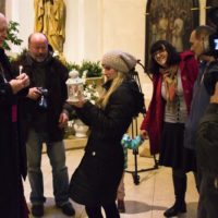 7. Předávání Betlémského světla v katedrále sv. Mikuláše