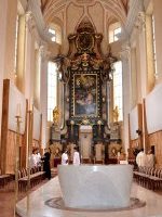Slavnostní eucharistická bohoslužba při příležitosti znovuotevření katedrály