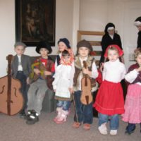 7. Malí koledníci ze školky u Sv. Josefa na biskupství