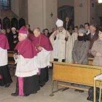 1. Nově jmenovaní kanovníci katedrální kapituly sv. Mikuláše