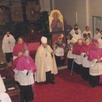 19. Nově jmenovaní kanovníci katedrální kapituly sv. Mikuláše