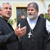 6. Několik fotografií ze života biskupa Mons. Vlastimila Kročila