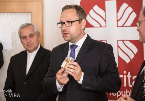 Žehnání nových prostor Diecézní charity 1