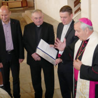 2. Žehnání zvláštní várky piva pro charitu