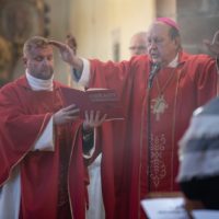 3. Udílení svátosti křesťanské dospělosti