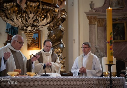 Vikariátní pouť na Lomci 2