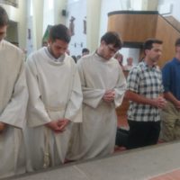 6. Udělování služeb u sv. Vojtěcha