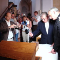 13. Vyzvednutí ostatků bl. Jindřicha Libraria