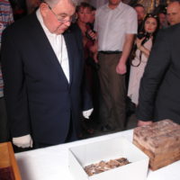 16. Vyzvednutí ostatků bl. Jindřicha Libraria