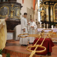 8. Mše svatá a žehnání kříže