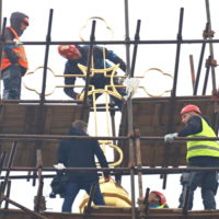 Umístění kříže na kostel ve Veselí nad Lužnicí