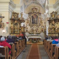 8. Biřmování ve Vlachově Březí