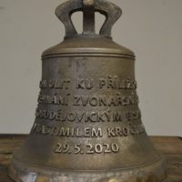 Otec biskup požehnal zvonařskou dílnu