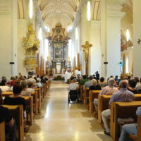 4. Instalace relikvie bl. Karla I.