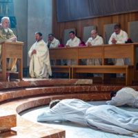 24. Kněžské svěcení J. Rothschedl a M. Štrunc