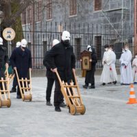 2. Třeboň: velkopáteční obřady pod širým nebem