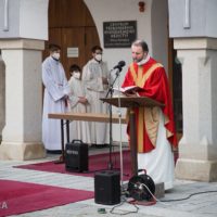 6. Třeboň: velkopáteční obřady pod širým nebem