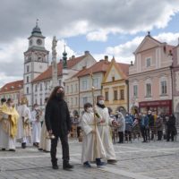 13. Třeboň: Slavnost Zmrtvýchvstání Páně pod širým nebem