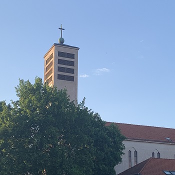 ČESKÉ BUDĚJOVICE: Slavnostní rozsvícení věže a věžních hodin na kostele sv. Vojtěcha