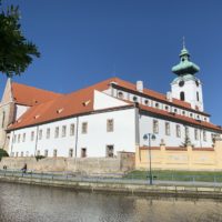 DOPORUČUJEME: virtuální prohlídka dominikánského kláštera před opravou i po opravě!