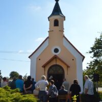 1. Vyhnanice (farnost Hlavatce): poutní mše sv. a žehnání kaple
