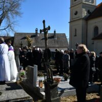 13. HARTVÍKOV: Pohřeb R. D. Jiřího CIHELNY