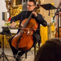 6. Dvojjazyčný koncert Pavla Helana v Písku