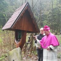 Poluška u Věžovaté Pláně: svěcení kaple sv. Huberta